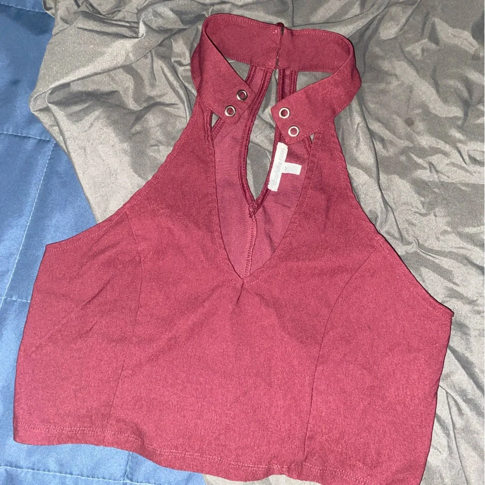 Crop top - Picture 2 of 3